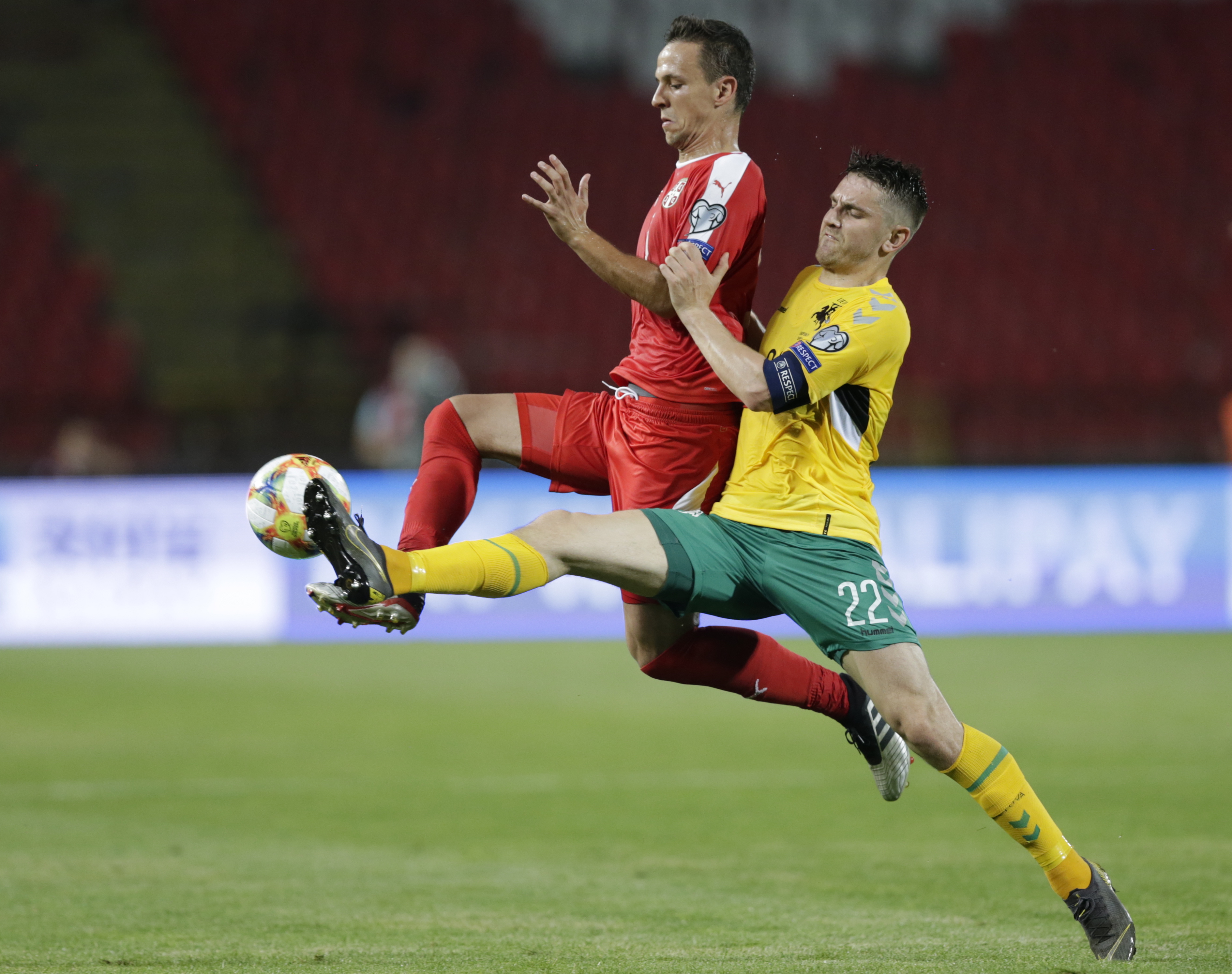 乌克兰主场-险胜塞尔维亚，成绩稳健