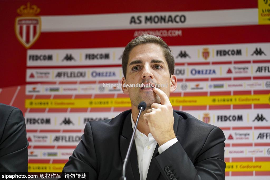 摩纳哥球队备战组织整顿，教练组共同商讨政策
