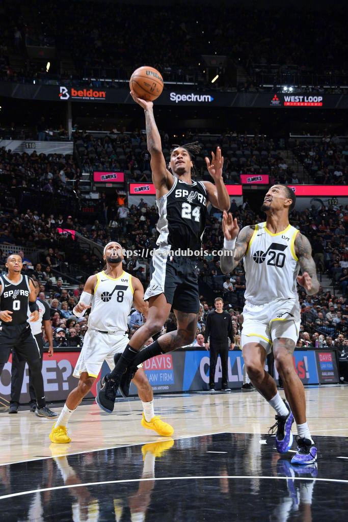 爵士连胜收官，全队备战下一场关键比赛