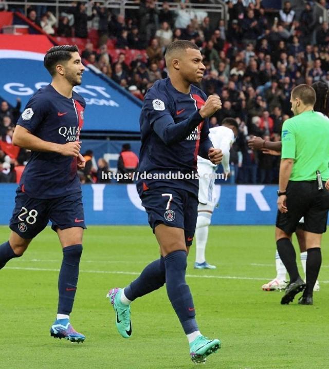 巴黎圣日耳曼外出告捷，积分榜上仍领跑