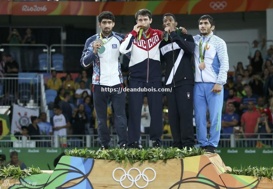 俄罗斯击败传统强队，拿下攀岩金牌