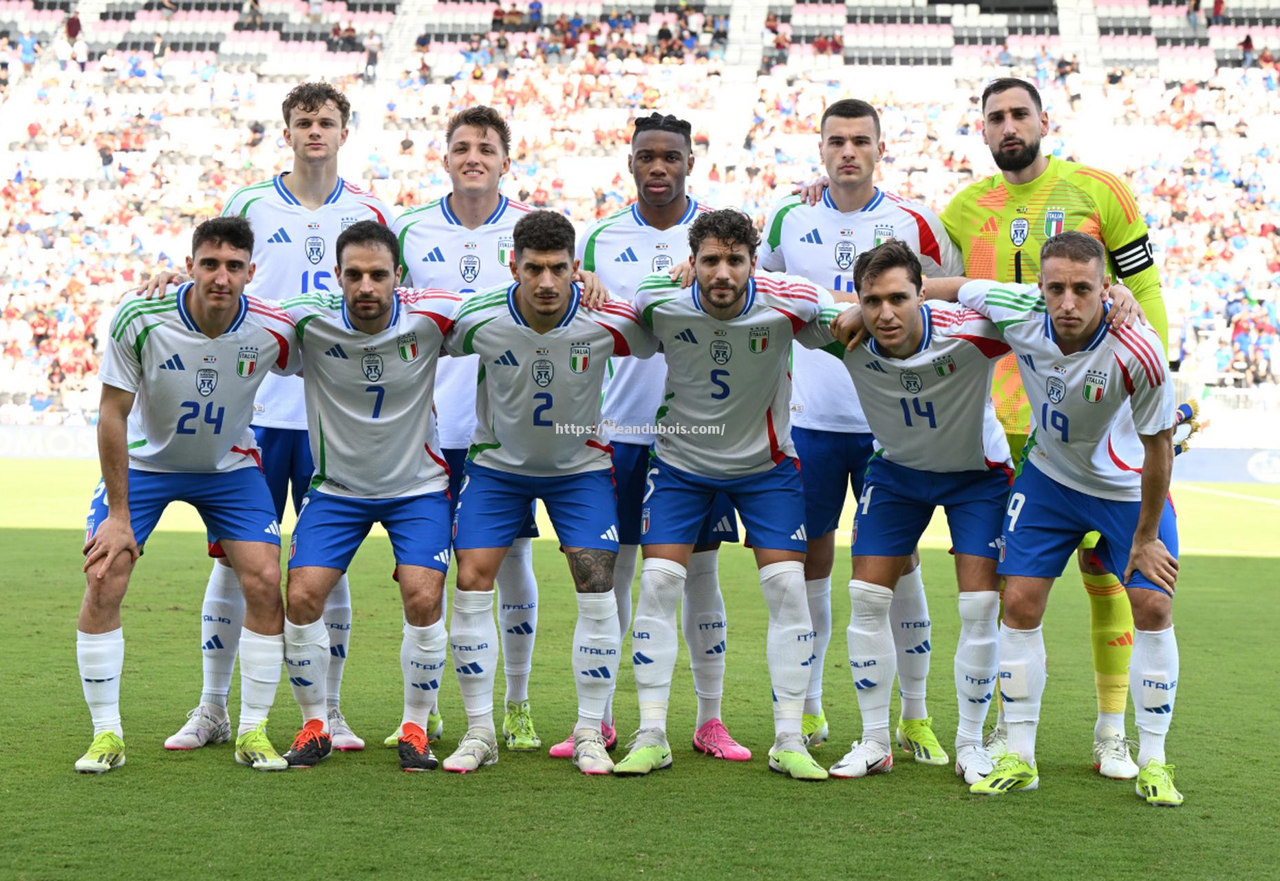 乌克兰队在比赛中展现出强大的防守实力